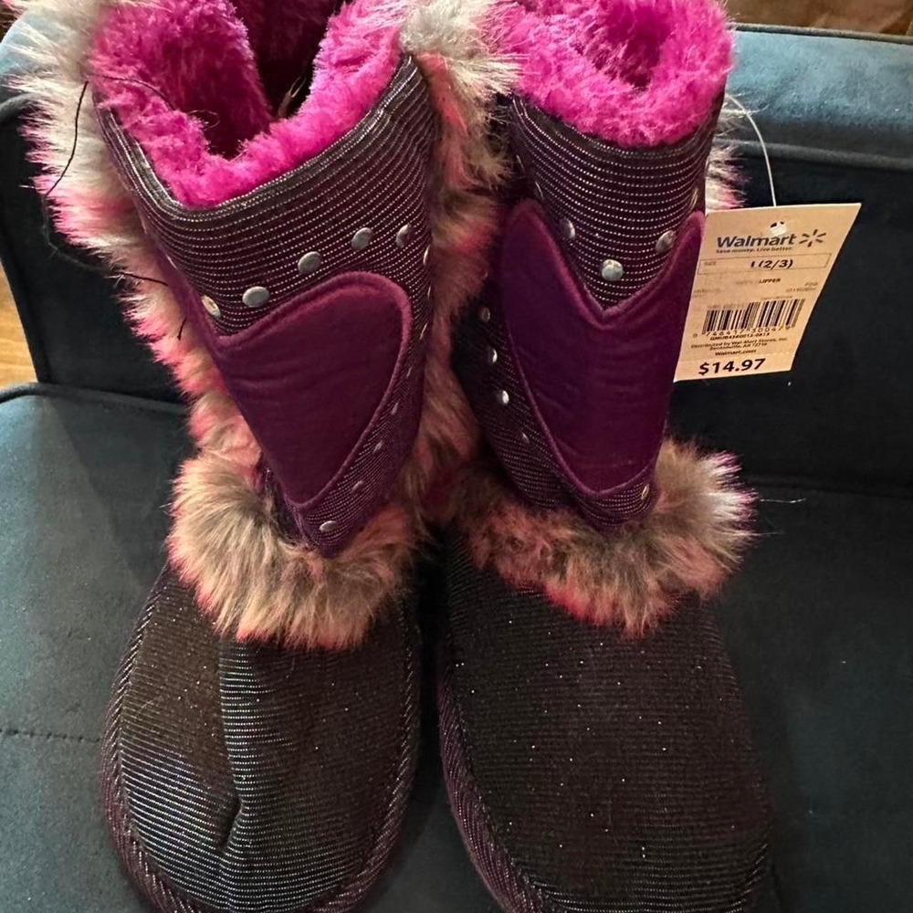 Girls Purple Faux Fur Winter Boots Size US 1 Cozy Slip On Snow Boots